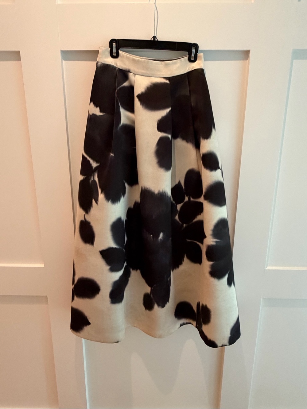 Brooks Brothers Black and White Floral A-Line Midi Skirt- size 4 - Picture 6 of 15